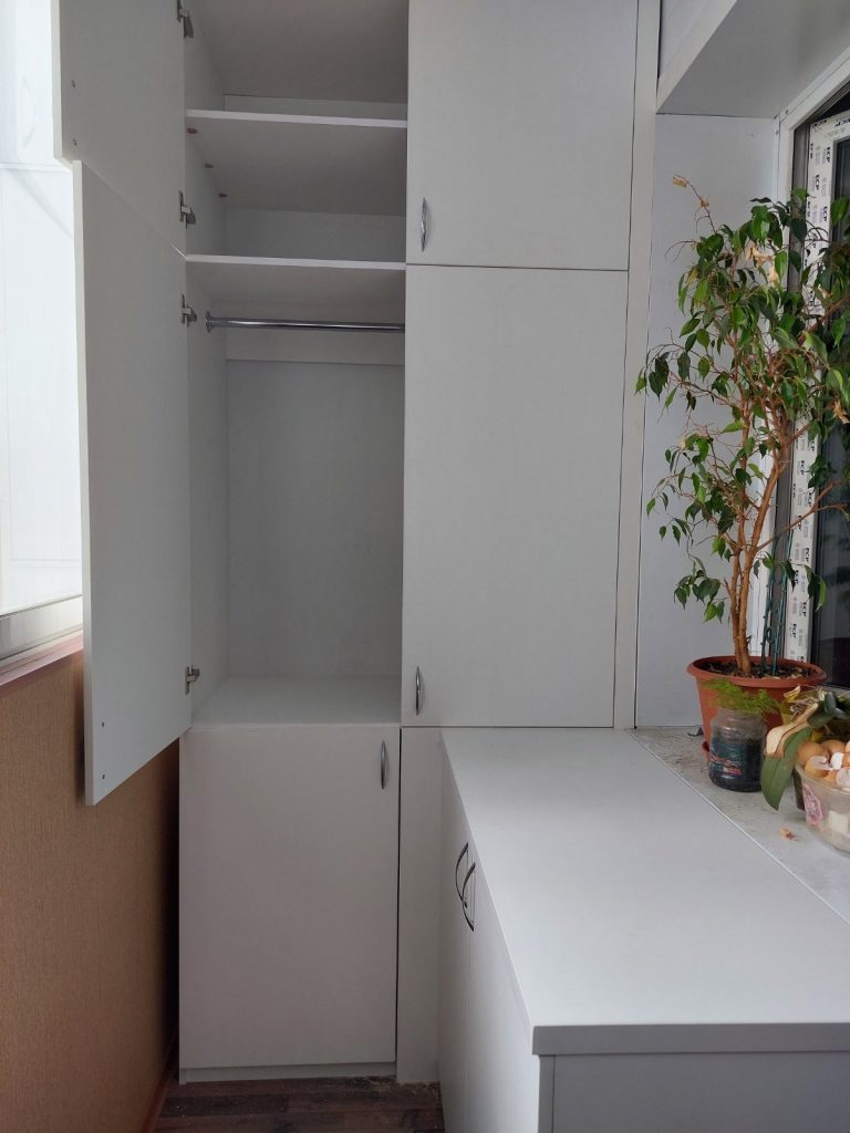 шкаф на балкон